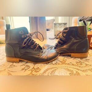 UO Size 7 Boho Shoes